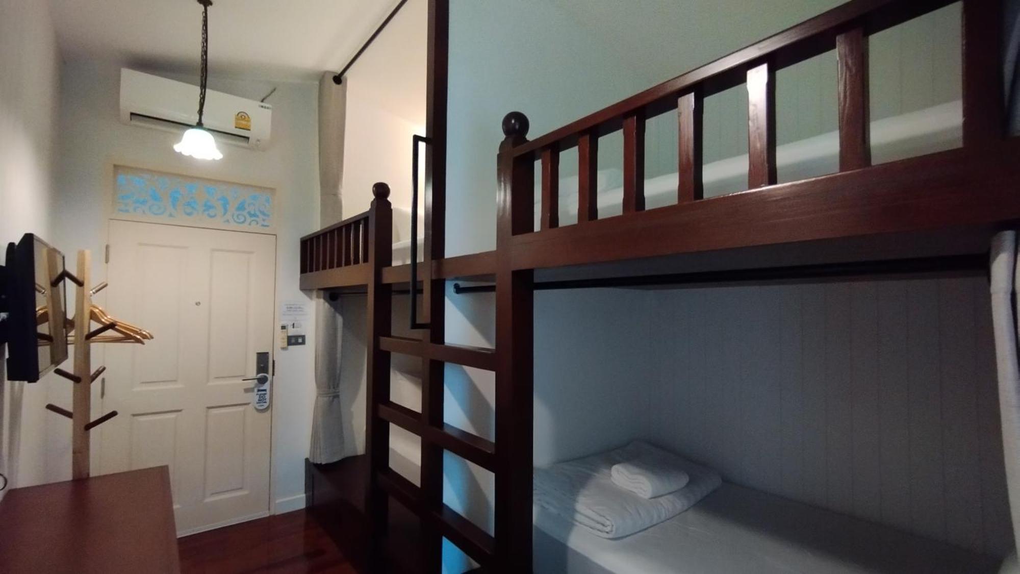 Lana Beds & Space Chiang Mai Bagian luar foto