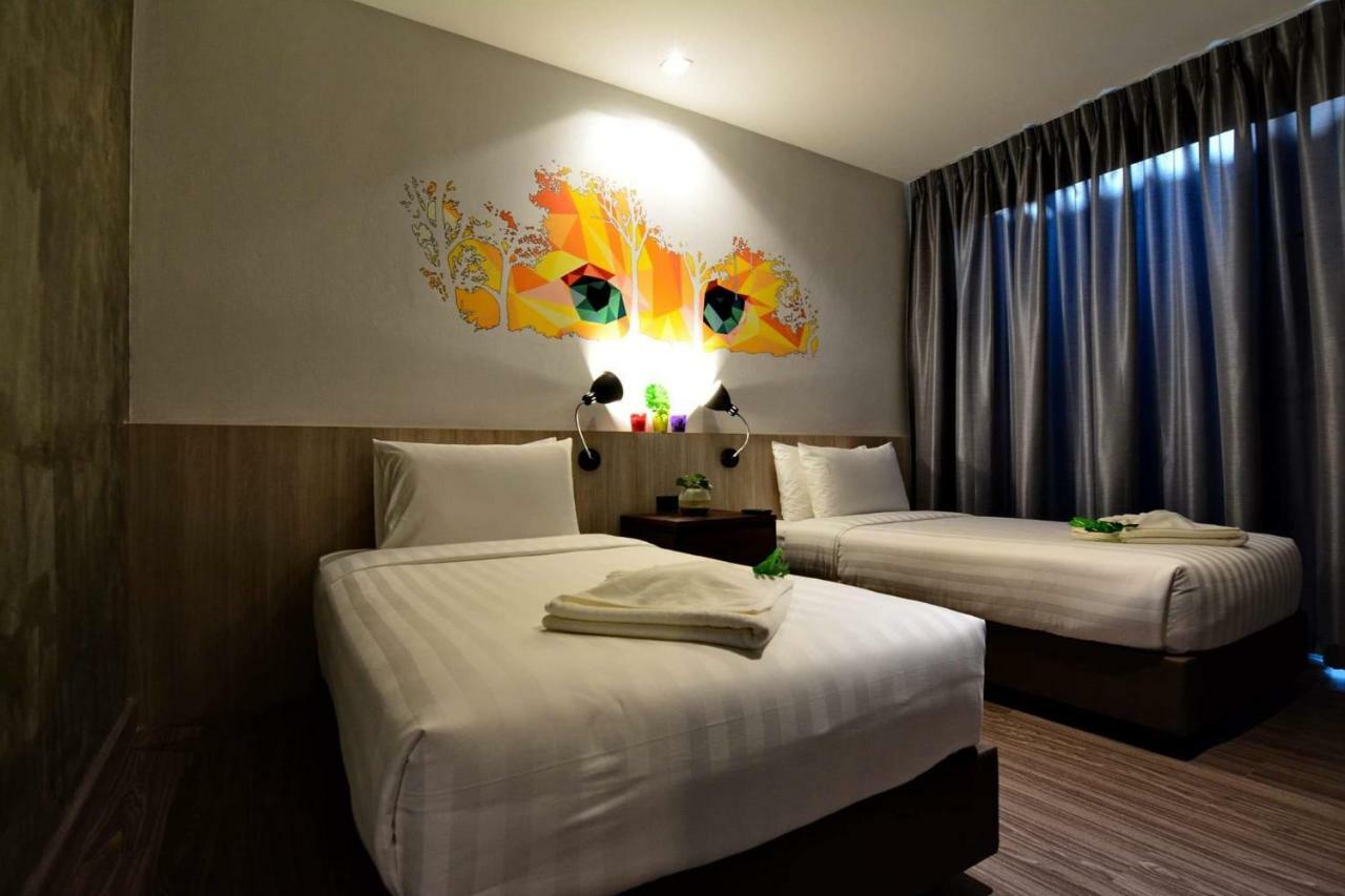 Lana Beds & Space Chiang Mai Bagian luar foto