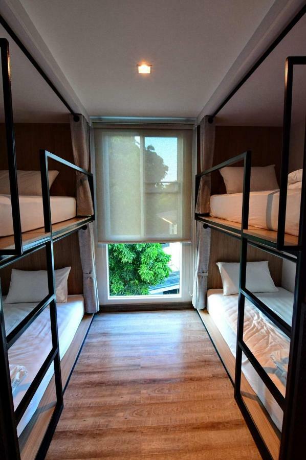 Lana Beds & Space Chiang Mai Bagian luar foto