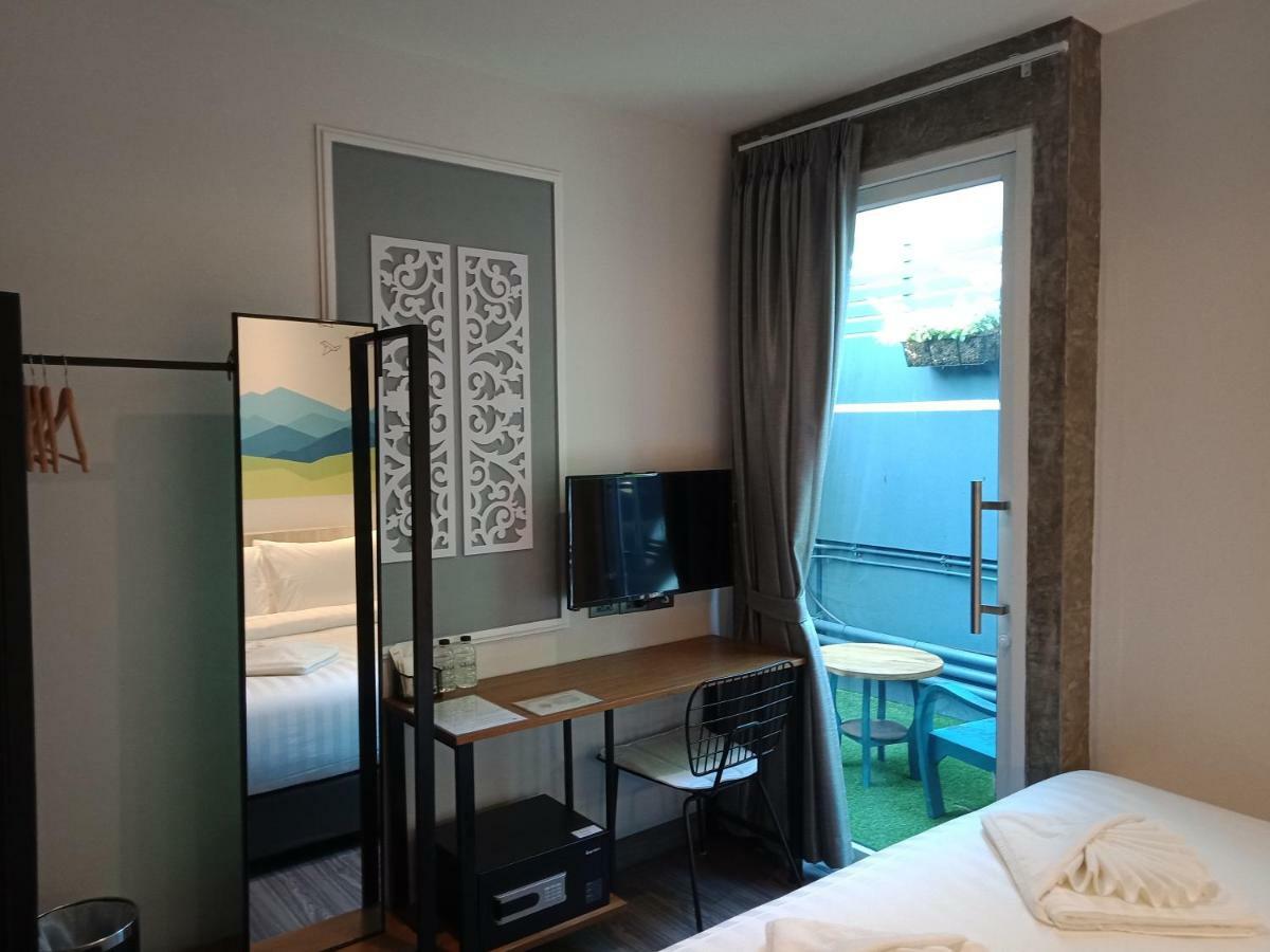 Lana Beds & Space Chiang Mai Bagian luar foto