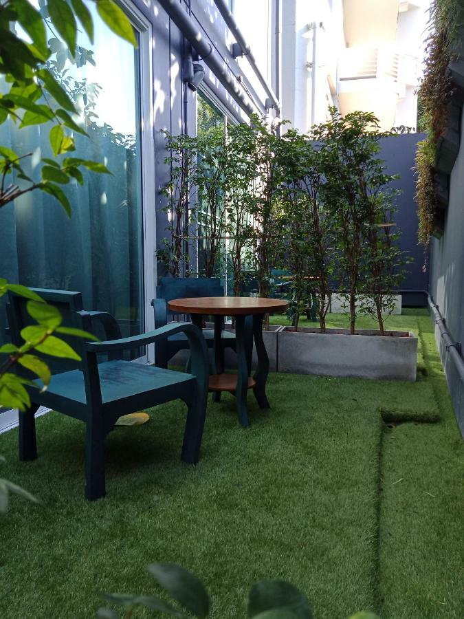Lana Beds & Space Chiang Mai Bagian luar foto