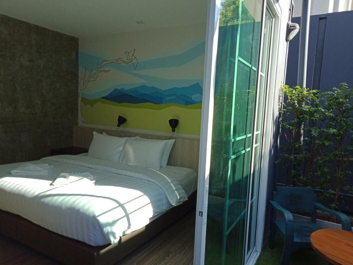 Lana Beds & Space Chiang Mai Bagian luar foto