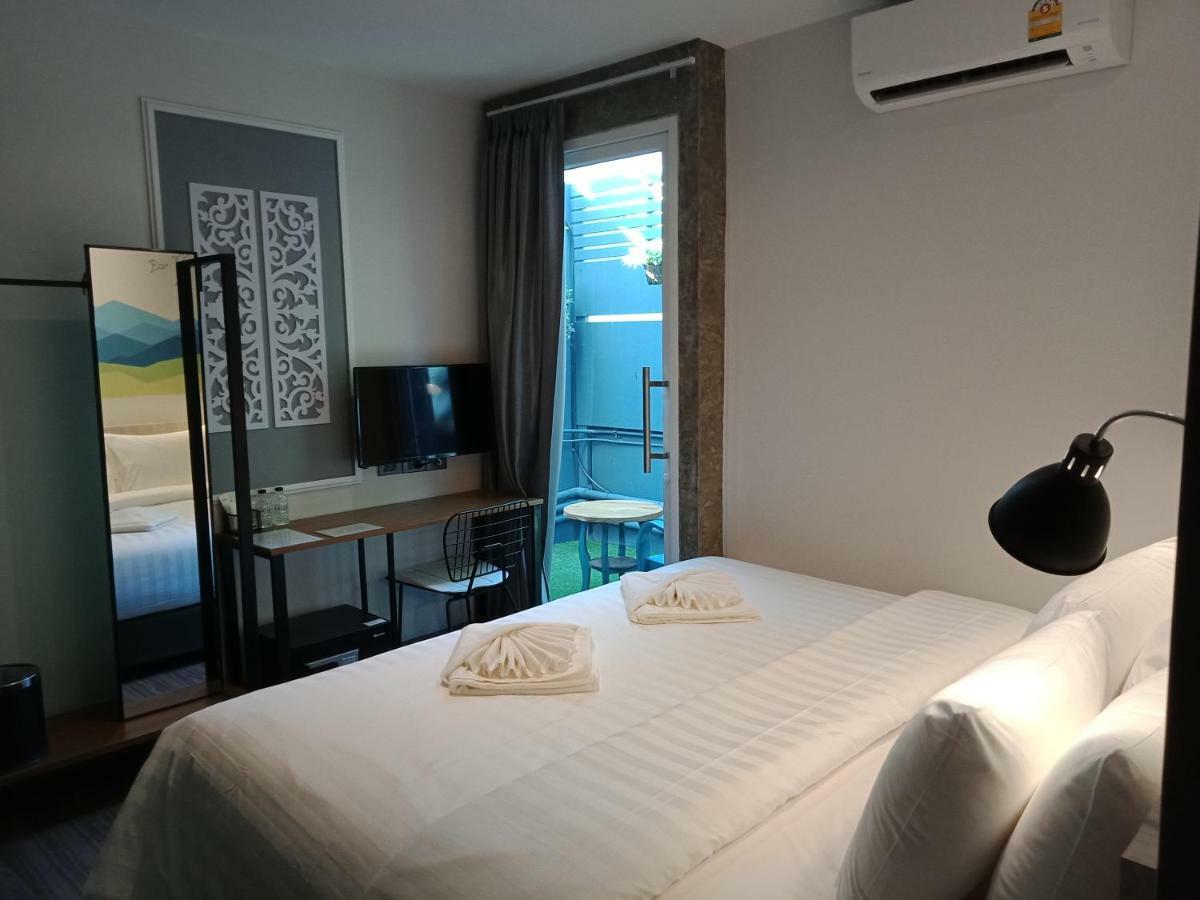 Lana Beds & Space Chiang Mai Bagian luar foto